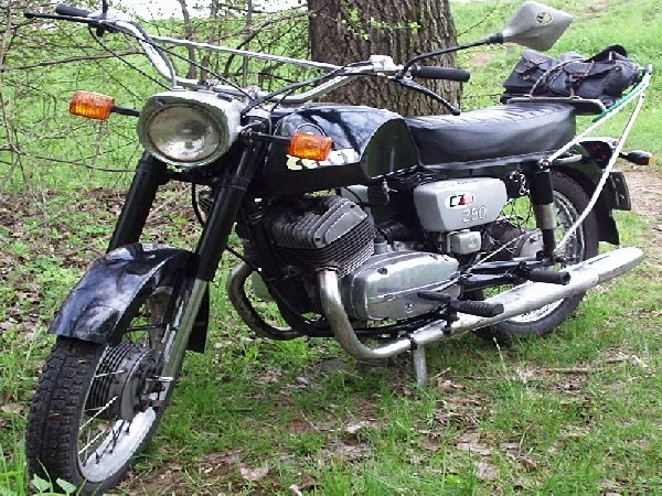 ČZ  250 - 250.471 (1975)