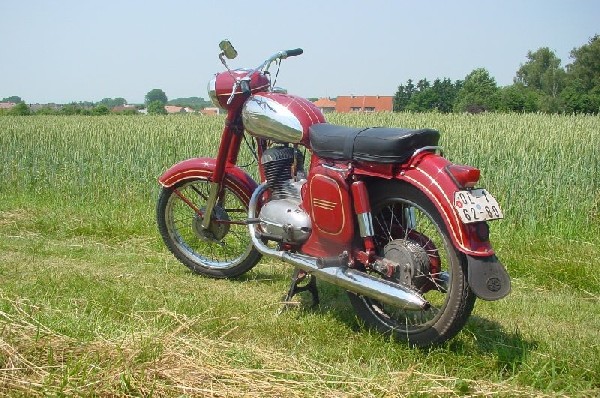 Jawa 250 - 250/590 (Spor)