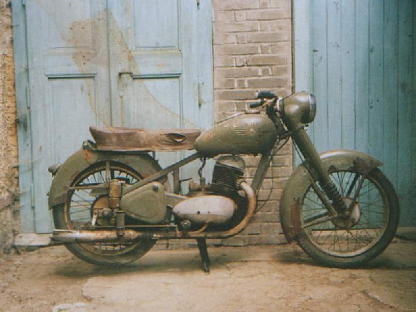 JAWA 250 - 11 (1951)