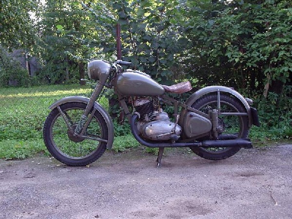 Jawa 250 - Pérak (1952)