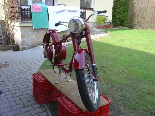 Jawa 250 - Pérák (1949)