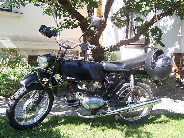 jawa - 23 Mustang