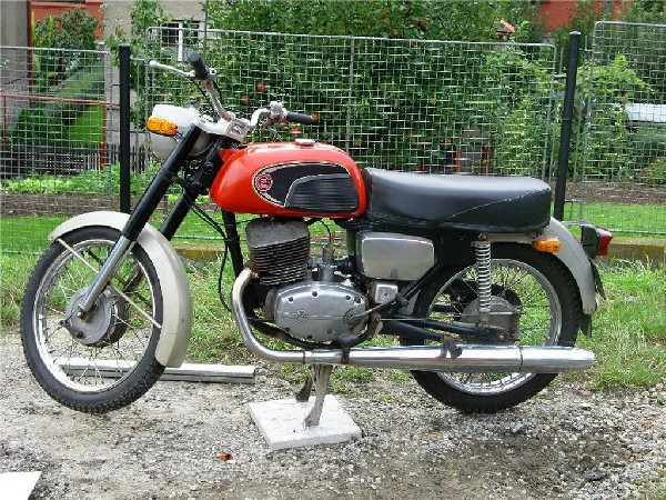 ČZ - 175/477 (1973)