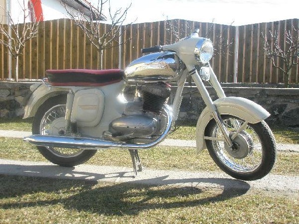 JAWA 250 - 559 panelka (1965)