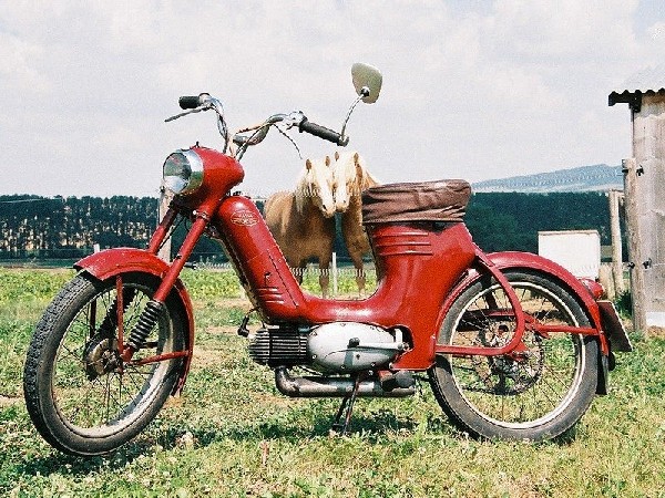 JAWA  50 - 550 (Paře)