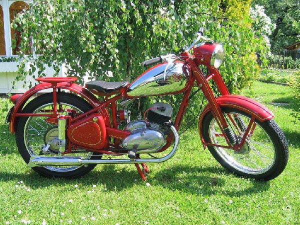 ČZ - 150 C