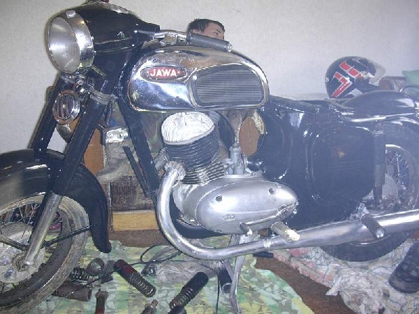 JAWA 250 - 592 (0000)