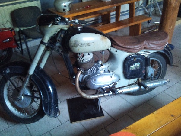 JAWA - 353 (1960)