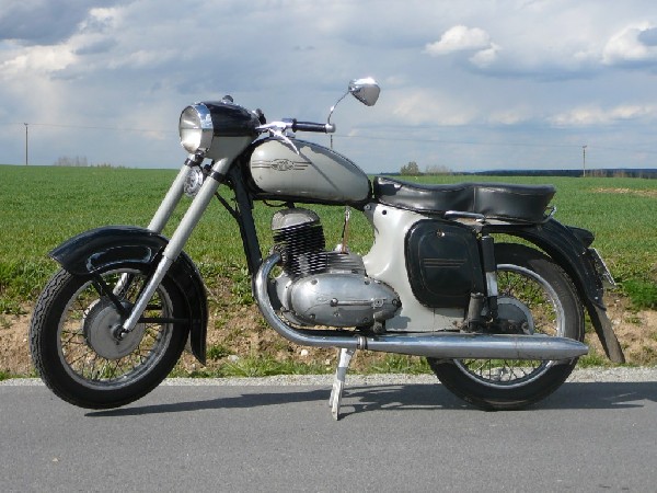 Jawa 250 - 353 (1958)