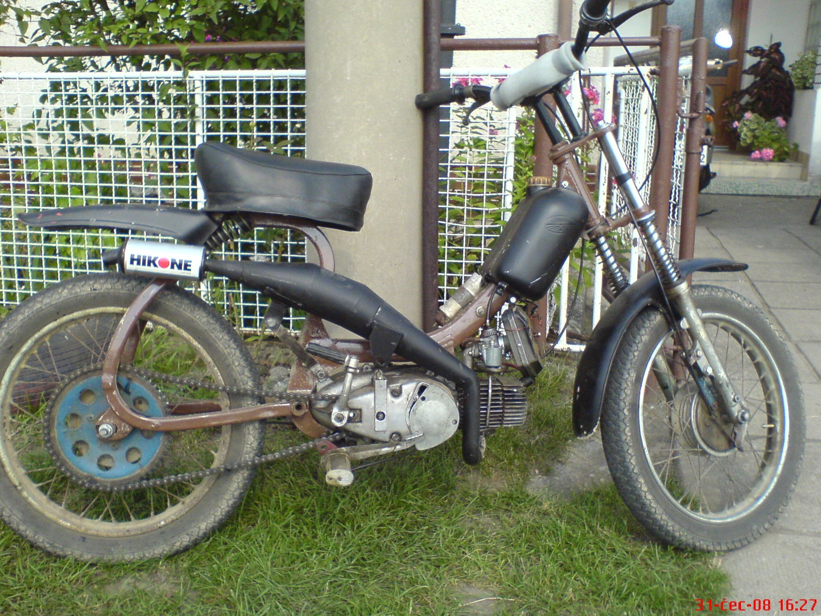 jawa cross - od káždýho koščiček
