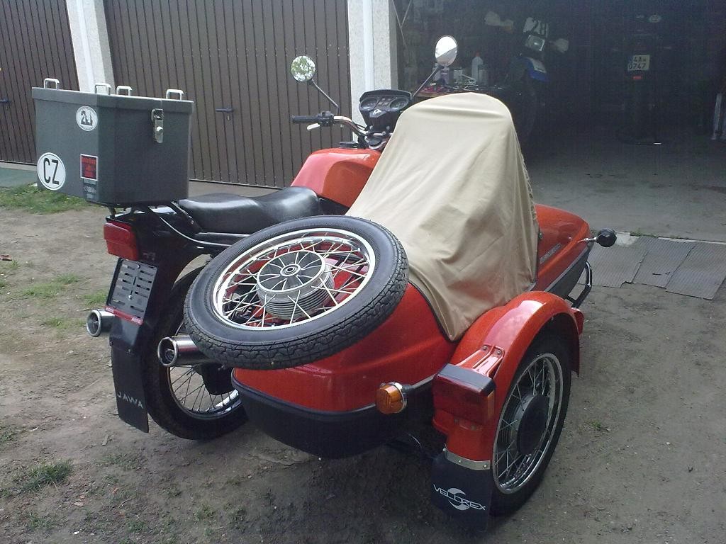 Jawa 350/640 - + Velorex 562