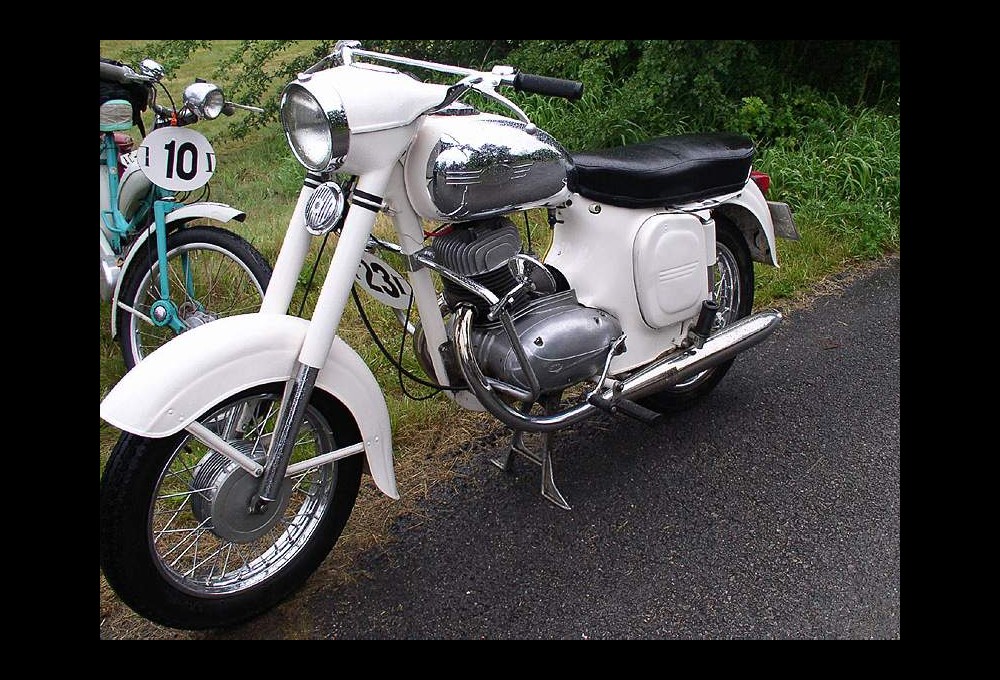 JAWA 250 - 599