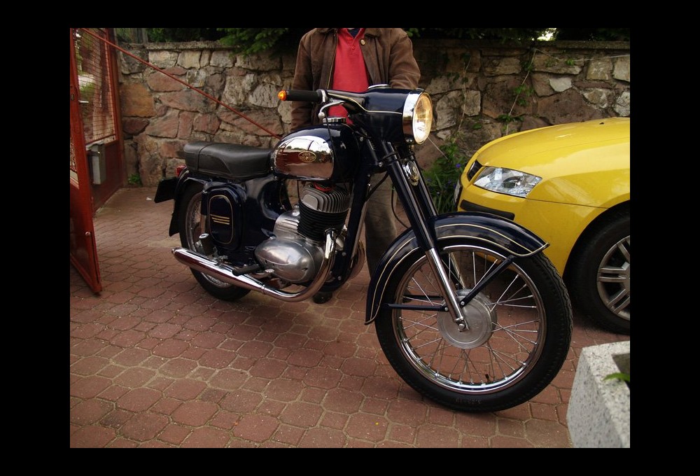 JAWA 250 - 559