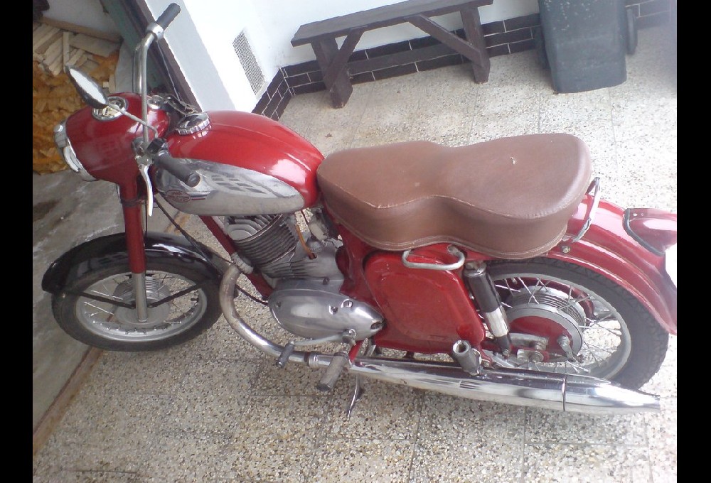 Jawa ČZ - 353 04