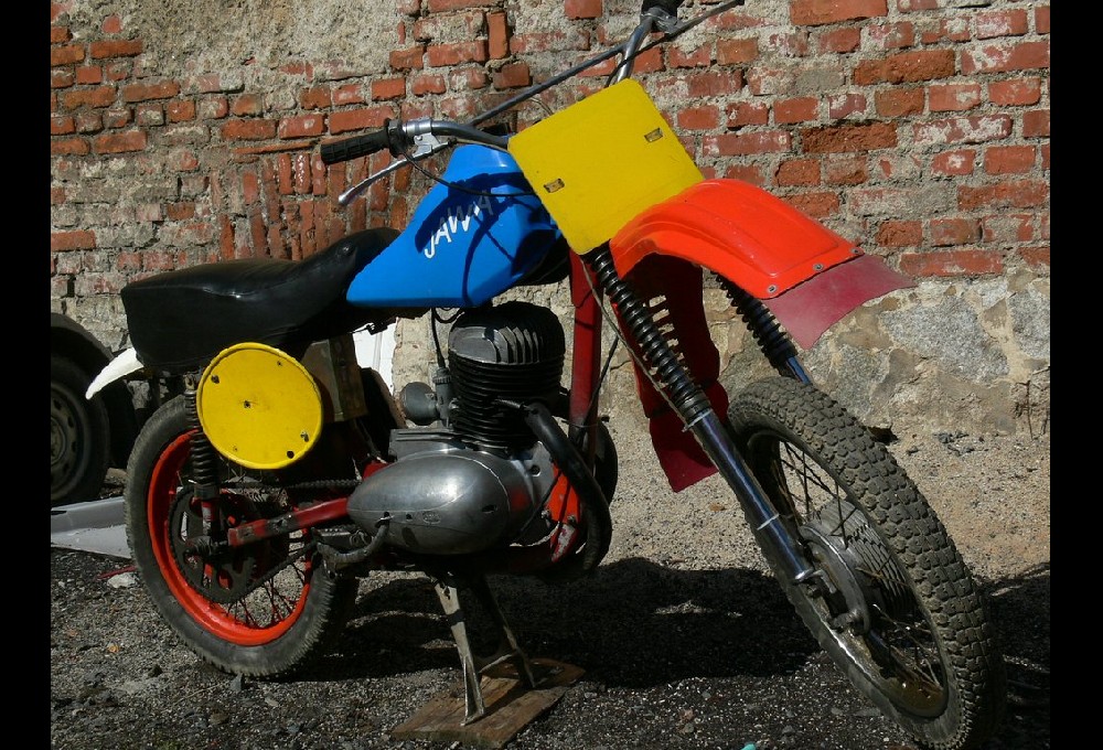 JAWA - 592
