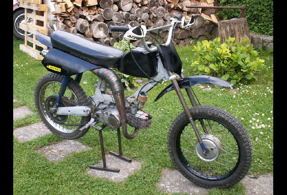 jawa - 21 cross