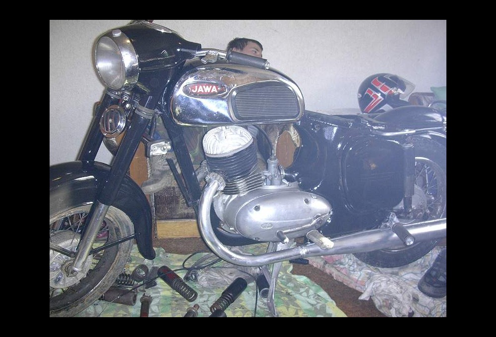 JAWA 250 - 592