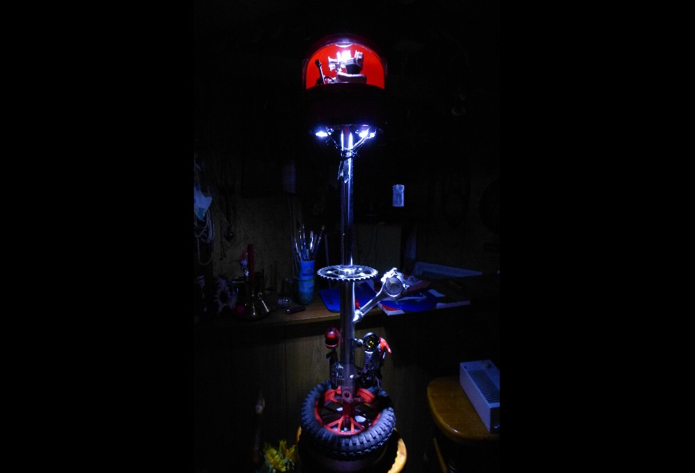 Jawa Honda Yamaha - Stojanova Lampa