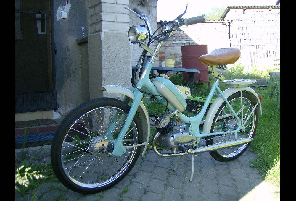 Moped Stadion - S11