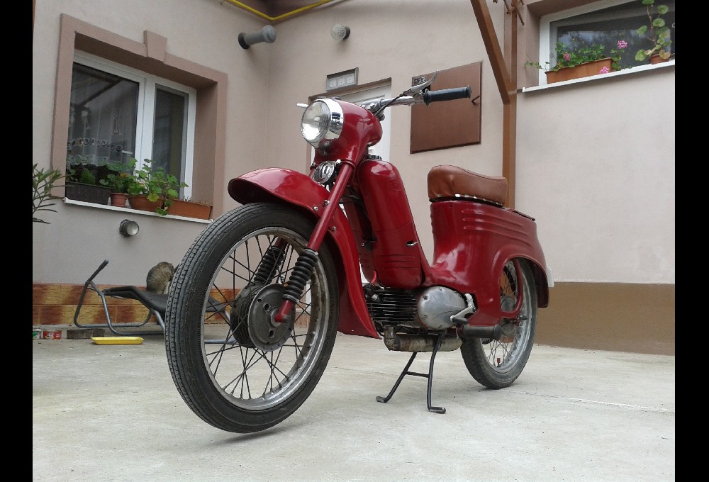 Jawa  - 555