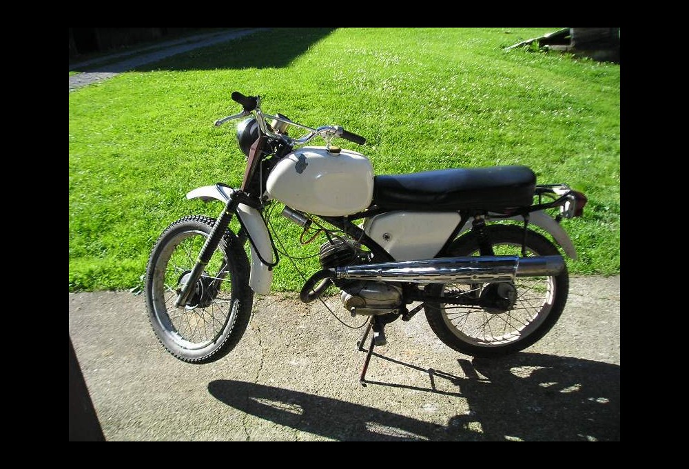 Jawa  90 - Cross